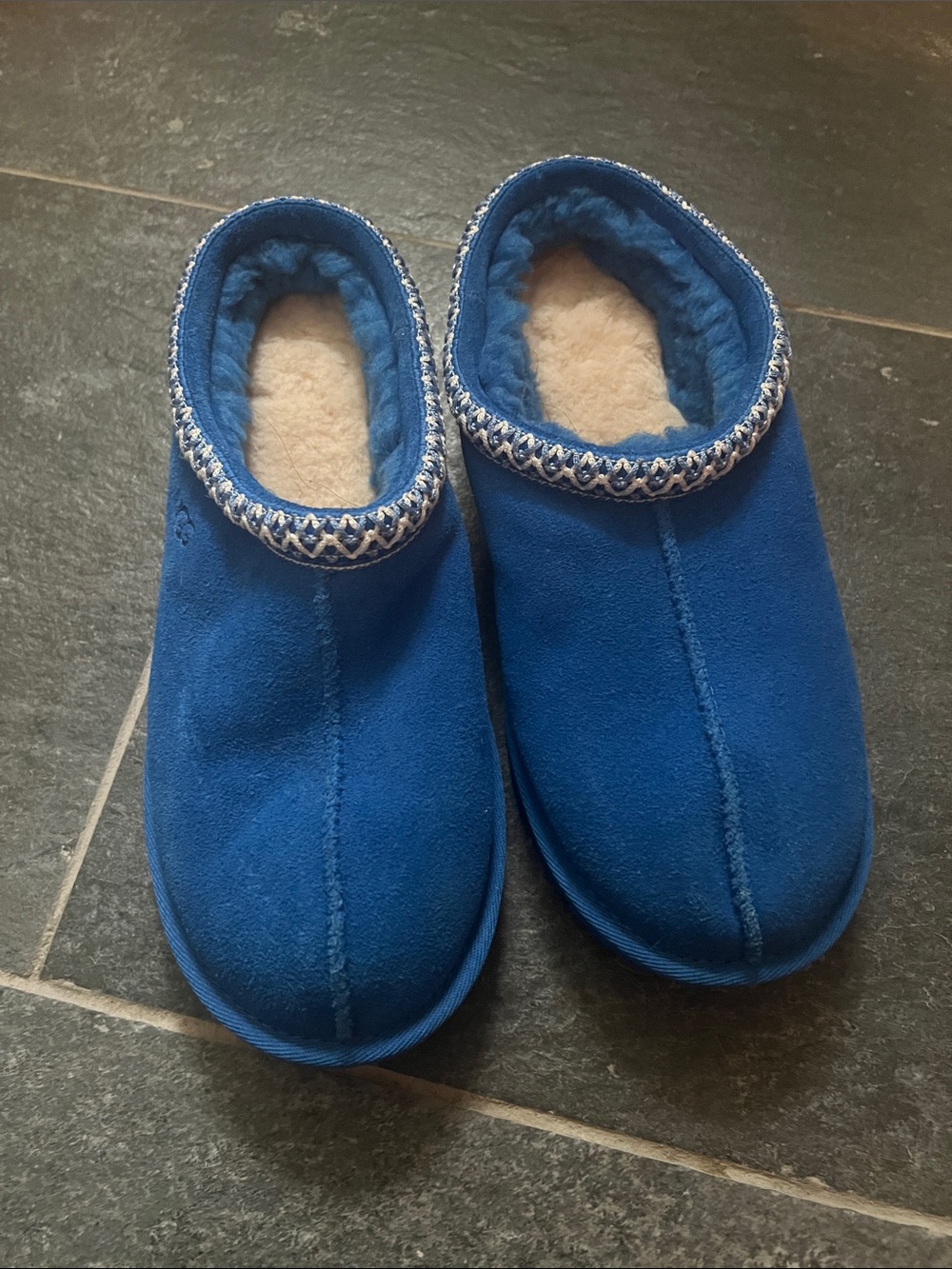 Uggs electric blue kids size 6 1019066K slippers Tasman II eu size 38
